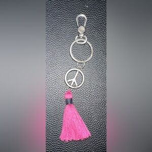 🔴The Sak Pink Tassel Peace Sign Keychain Holder Women Accessories Book Bag
